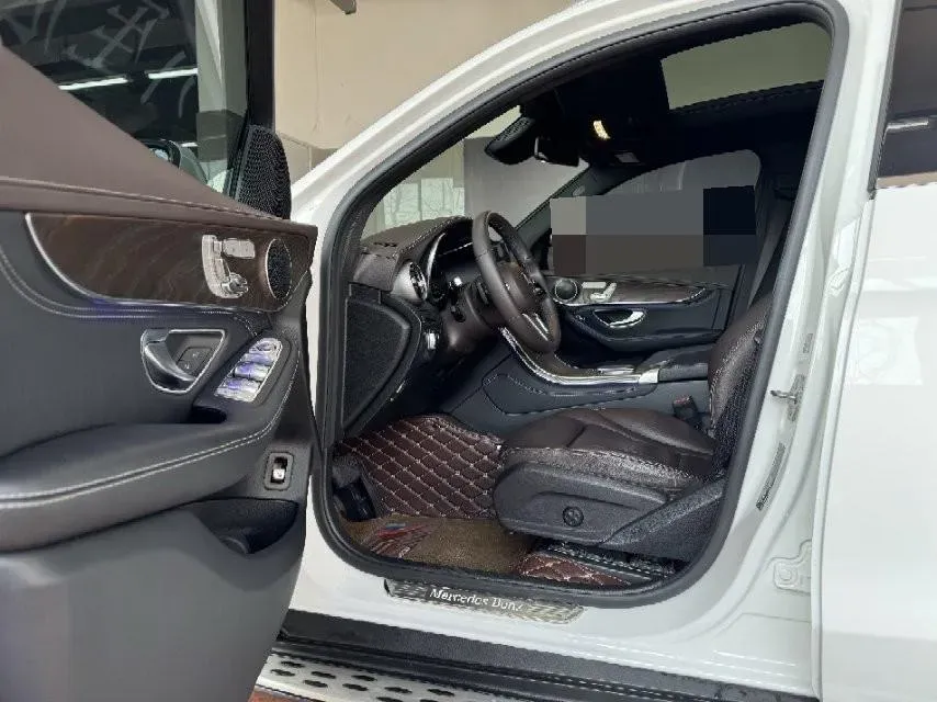 2020 Mercedes-Benz GLC Class 2.0T 258HP L4 9AT,autocango,china used car exporter,china ev exporter,chinese used car exporter,chinese used ev exporter