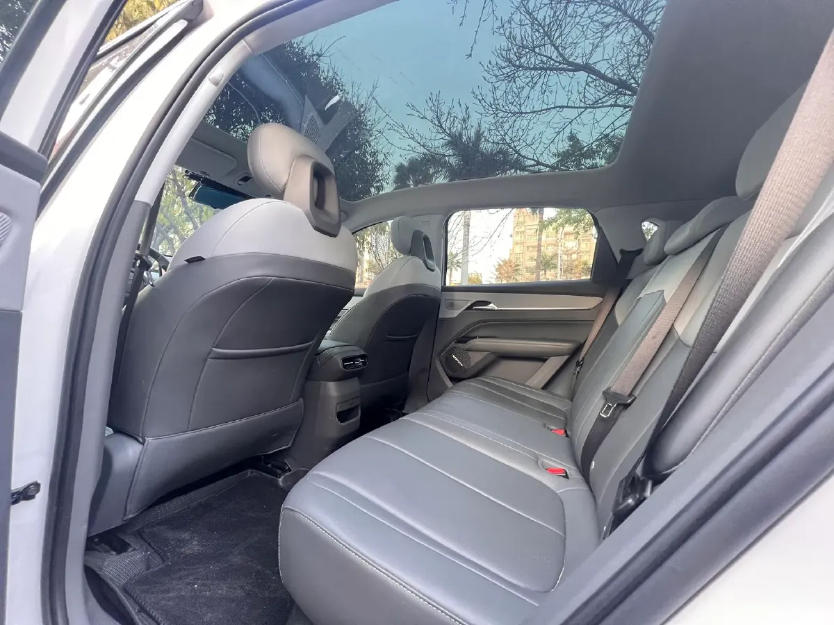 2025 Bestune YueYi 03 BEV 61.47KWH,autocango,china used car exporter,china ev exporter,chinese used car exporter,chinese used ev exporter