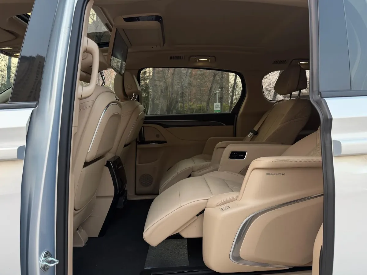 2025 Buick GL8 1.5T 180HP L4 2DHT PHEV,autocango,china used car exporter,china ev exporter,chinese used car exporter,chinese used ev exporter