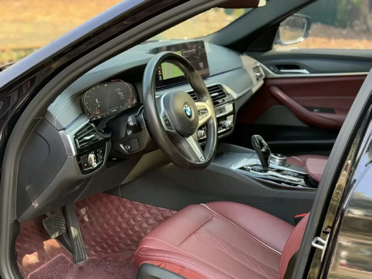 2021 BMW 5 Series 2.0T 252HP L4 8AT,autocango,china used car exporter,china ev exporter,chinese used car exporter,chinese used ev exporter