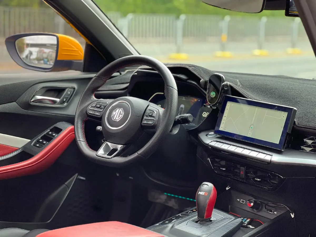 2021 MG 5 1.5T 173HP L4 7DCT,autocango,china used car exporter,china ev exporter,chinese used car exporter,chinese used ev exporter