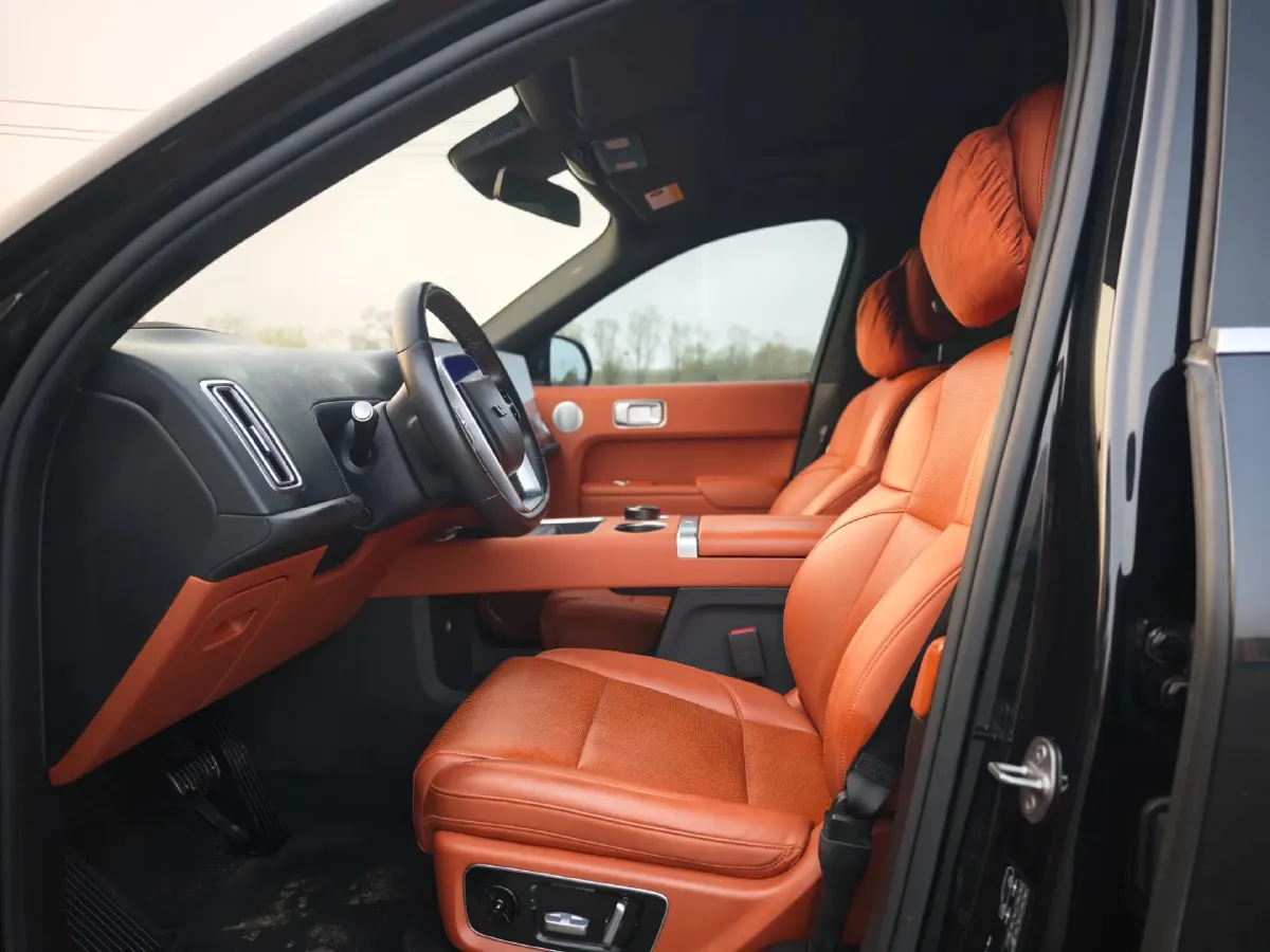 2023 Li L8 Range Extended 154HP REEV 40.9KWH,autocango,china used car exporter,china ev exporter,chinese used car exporter,chinese used ev exporter