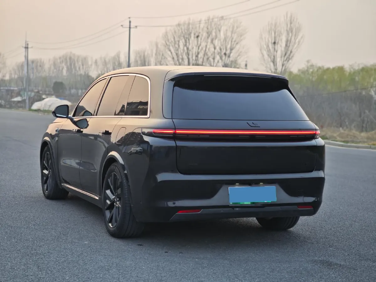 2023 Li L8 Range Extended 154HP REEV 40.9KWH,autocango,china used car exporter,china ev exporter,chinese used car exporter,chinese used ev exporter