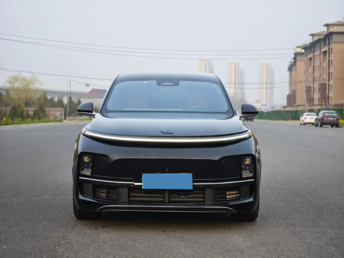 2023 Li L8 Range Extended 154HP REEV 40.9KWH,autocango,china used car exporter,china ev exporter,chinese used car exporter,chinese used ev exporter