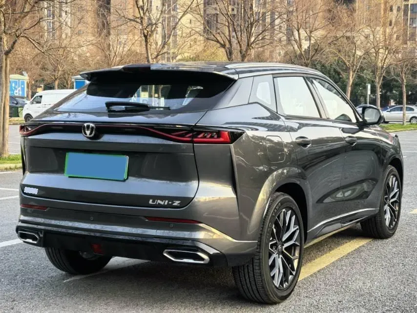 2025 ChangAn UNI-Z 1.5L 98HP L4 E-CVT PHEV,autocango,china used car exporter,china ev exporter,chinese used car exporter,chinese used ev exporter