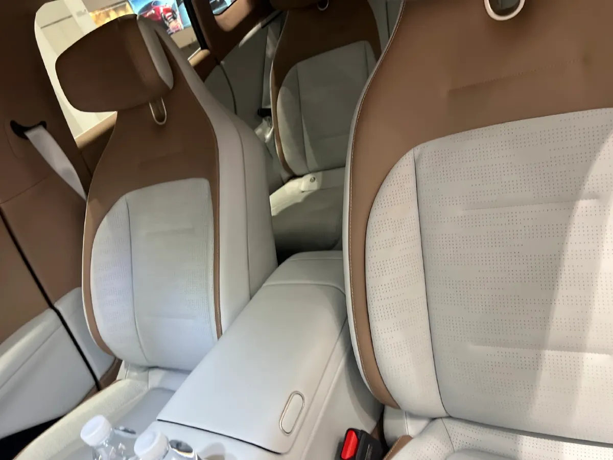 2024 Avatr 07 1.5T 156HP L4 REEV 39.05KWH,autocango,china used car exporter,china ev exporter,chinese used car exporter,chinese used ev exporter