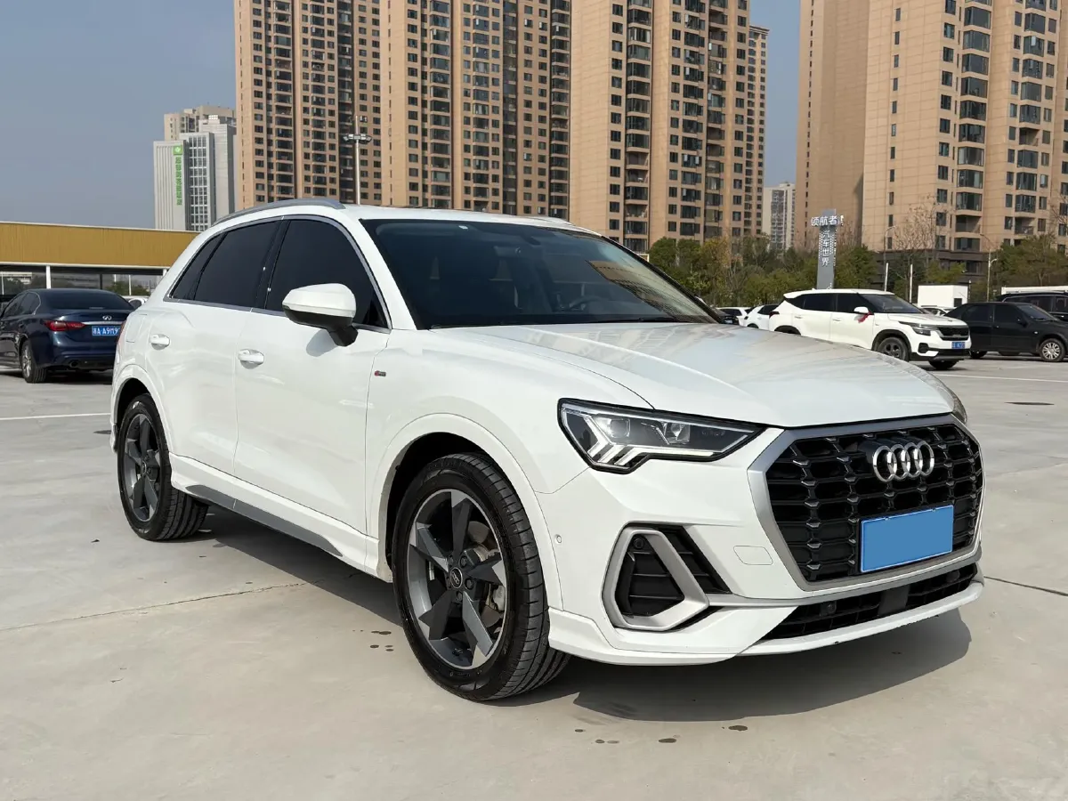 2023 Audi Q3 1.4T 150HP L4 7DCT,autocango,china used car exporter,china ev exporter,chinese used car exporter,chinese used ev exporter