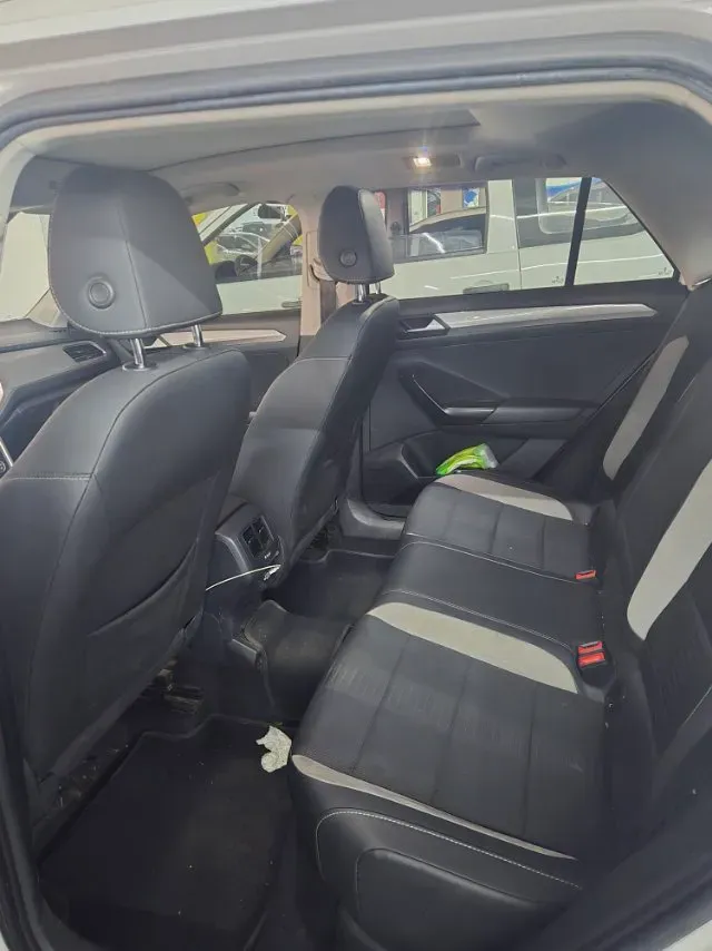 2022 Volkswagen T-Roc 1.4T 150HP L4 7DCT,autocango,china used car exporter,china ev exporter,chinese used car exporter,chinese used ev exporter