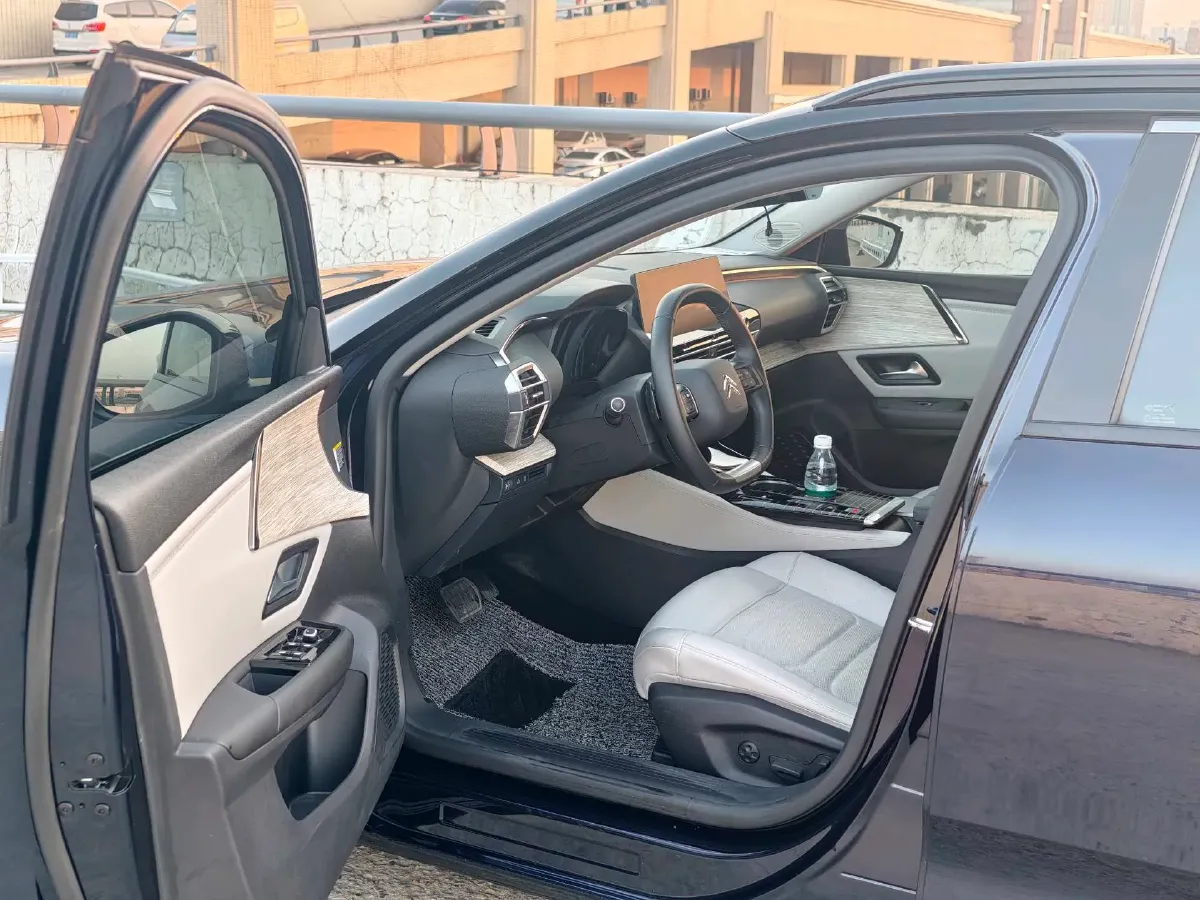 2024 Citroen C5 X 1.6T 175HP L4 8AT,autocango,china used car exporter,china ev exporter,chinese used car exporter,chinese used ev exporter