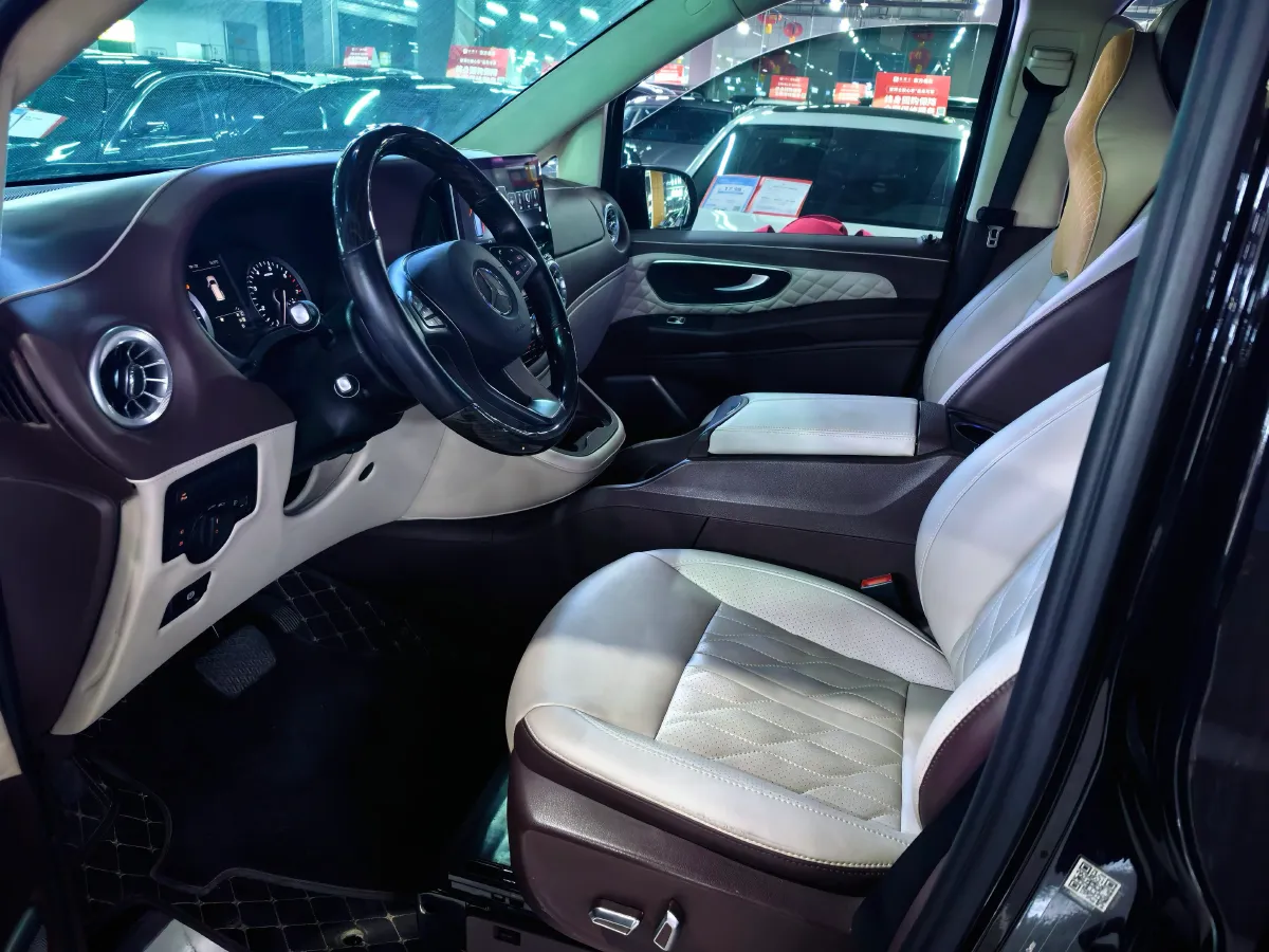 2021 Mercedes-Benz Vito 2.0T 211HP L4 9AT,autocango,china used car exporter,china ev exporter,chinese used car exporter,chinese used ev exporter