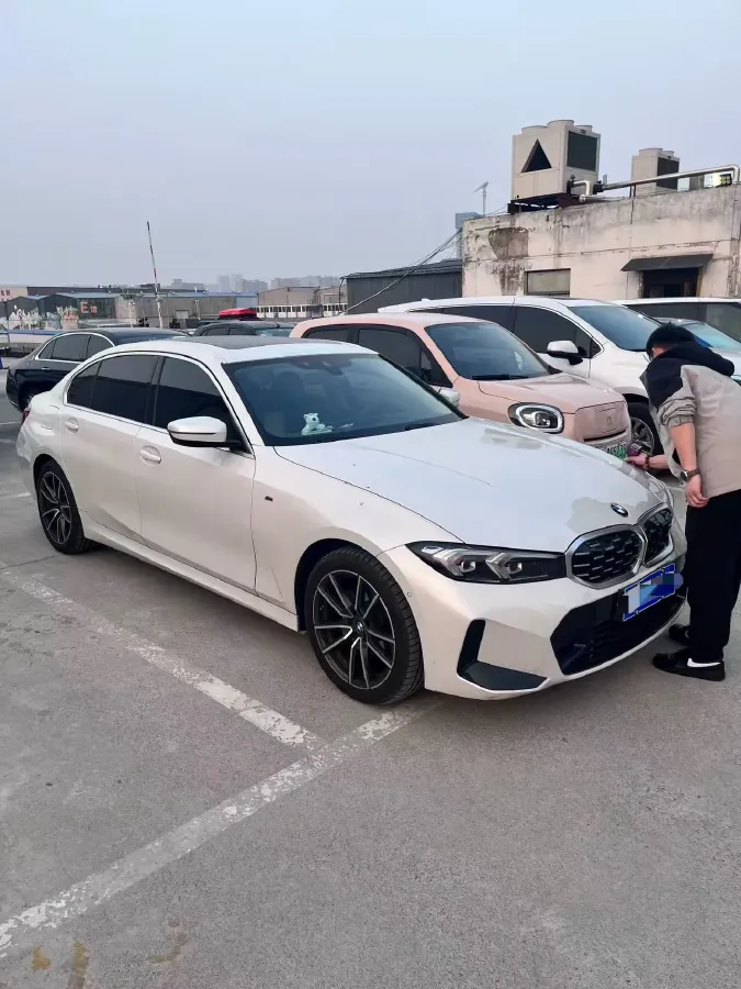 2024 BMW 3 Series 2.0T 184HP L4 8AT,autocango,china used car exporter,china ev exporter,chinese used car exporter,chinese used ev exporter