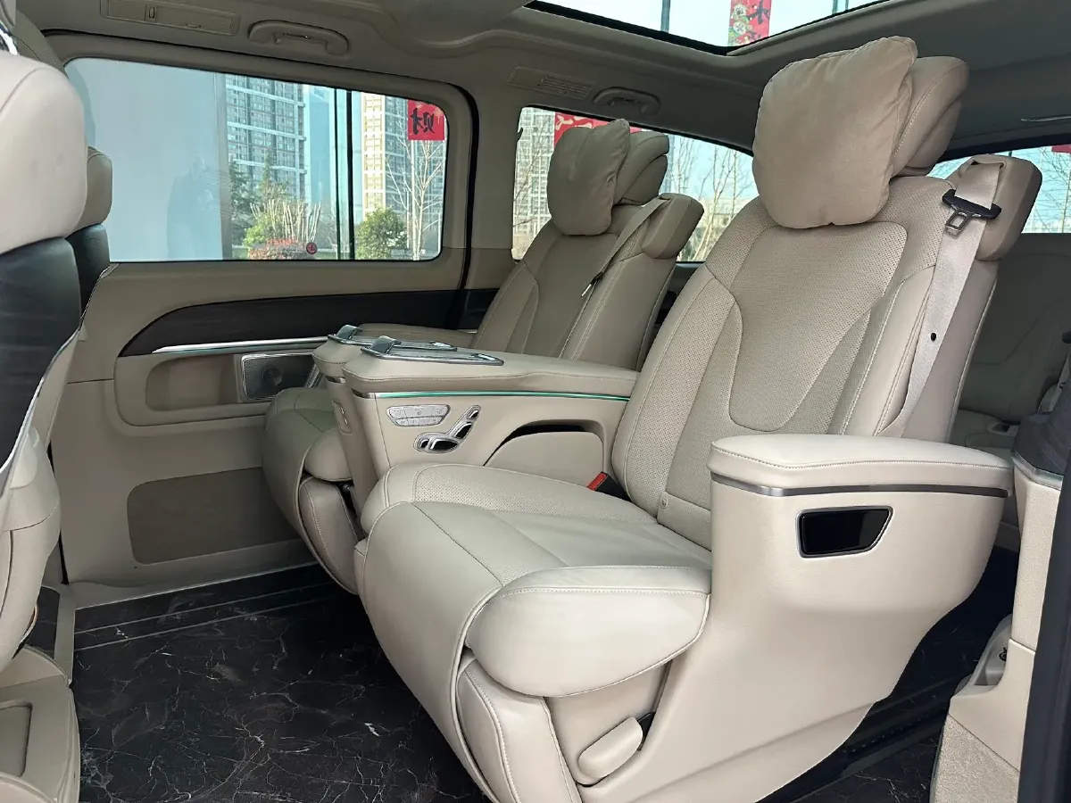 2024 Mercedes-Benz V Class 2.0T 231HP L4 9AT,autocango,china used car exporter,china ev exporter,chinese used car exporter,chinese used ev exporter