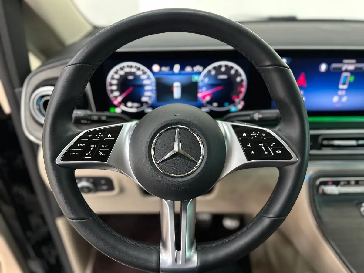 2024 Mercedes-Benz V Class 2.0T 231HP L4 9AT,autocango,china used car exporter,china ev exporter,chinese used car exporter,chinese used ev exporter