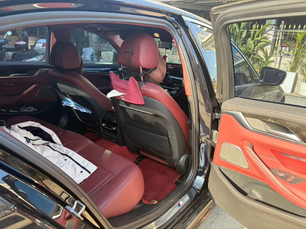 2020 BMW 5 Series 2.0T 252HP L4 8AT,autocango,china used car exporter,china ev exporter,chinese used car exporter,chinese used ev exporter