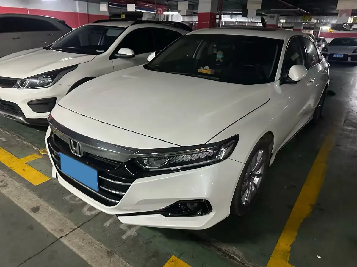 2022 Honda Accord 1.5T 194HP L4 CVT,autocango,china used car exporter,china ev exporter,chinese used car exporter,chinese used ev exporter