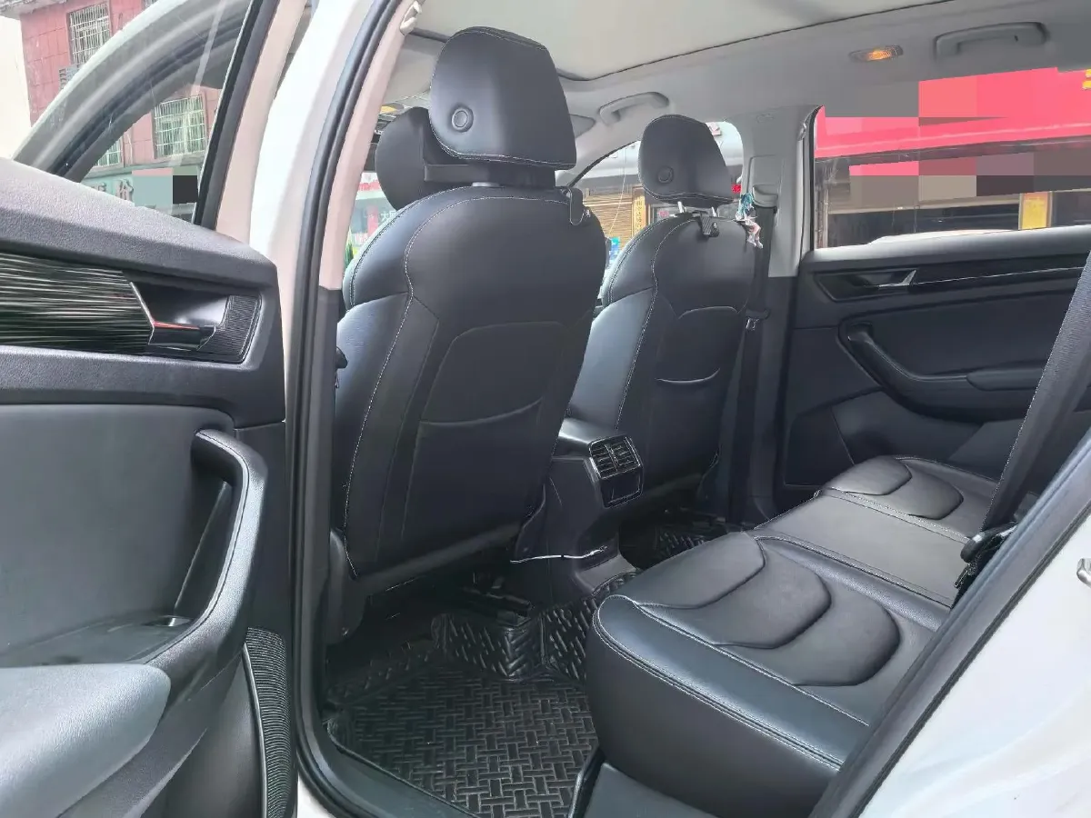 2020 Skoda Kodiak 2.0T 186HP L4 7DCT,autocango,china used car exporter,china ev exporter,chinese used car exporter,chinese used ev exporter