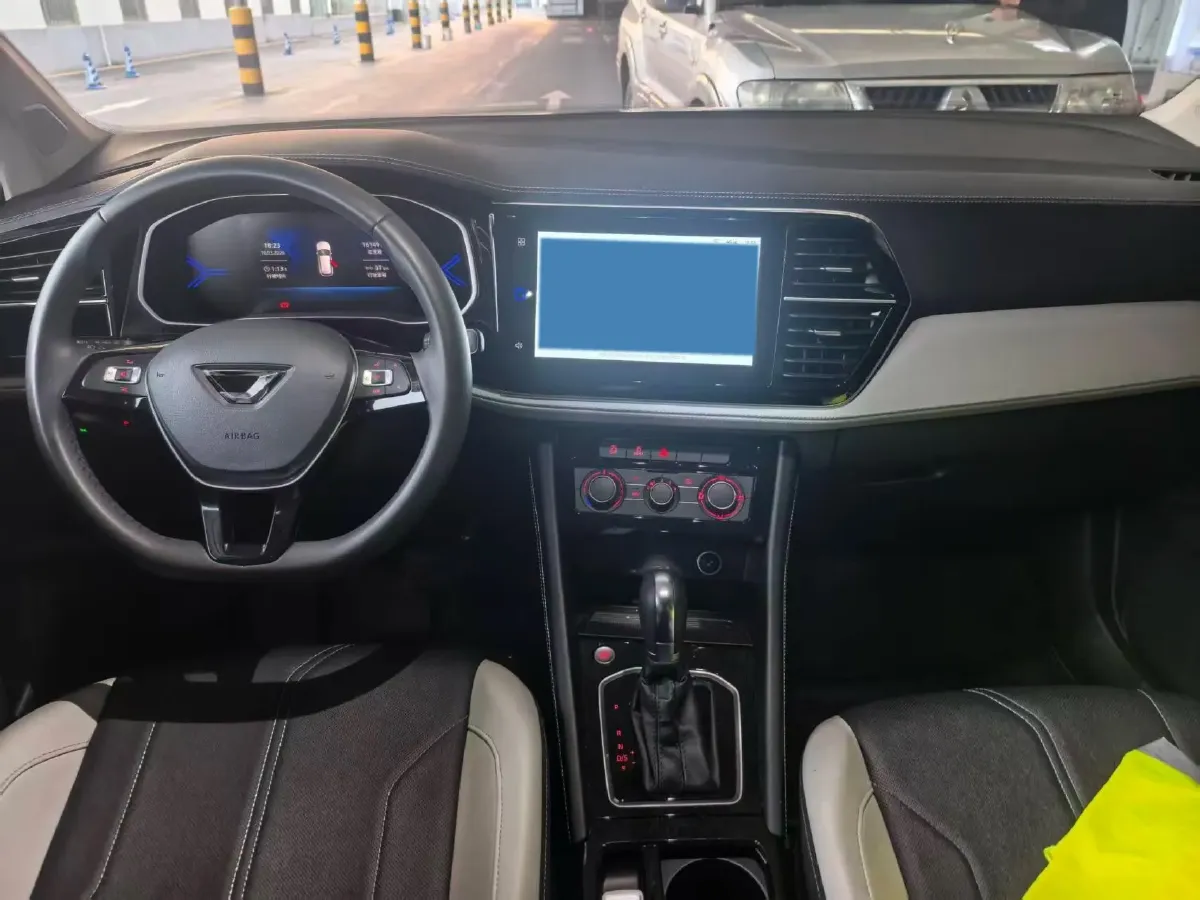 2024 Jetta VS7 1.4T 150HP L4 6AT,autocango,china used car exporter,china ev exporter,chinese used car exporter,chinese used ev exporter