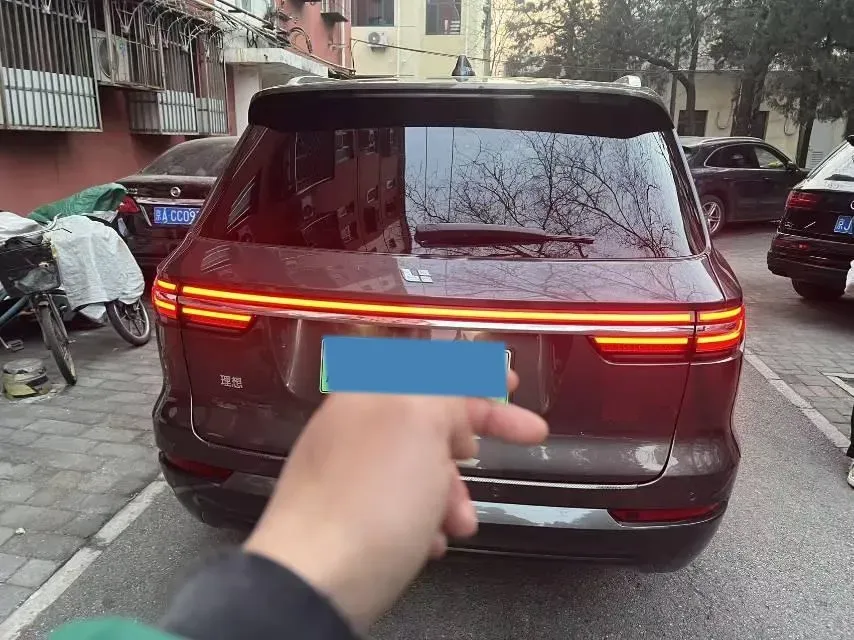 2021 Li ONE Range Extended 131HP REEV 40.5KWH,autocango,china used car exporter,china ev exporter,chinese used car exporter,chinese used ev exporter