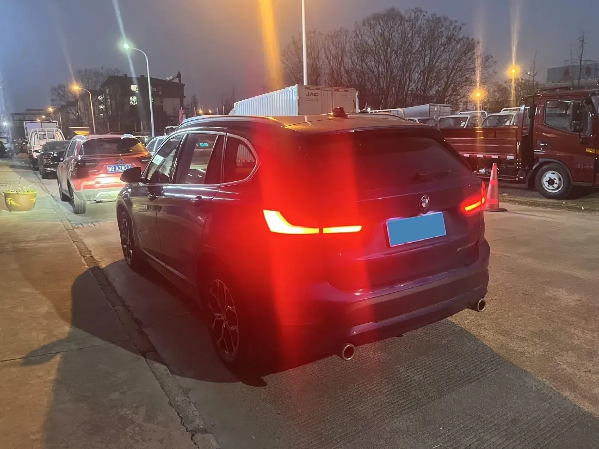 2021 BMW X1 2.0T 192HP L4 7DCT,autocango,china used car exporter,china ev exporter,chinese used car exporter,chinese used ev exporter