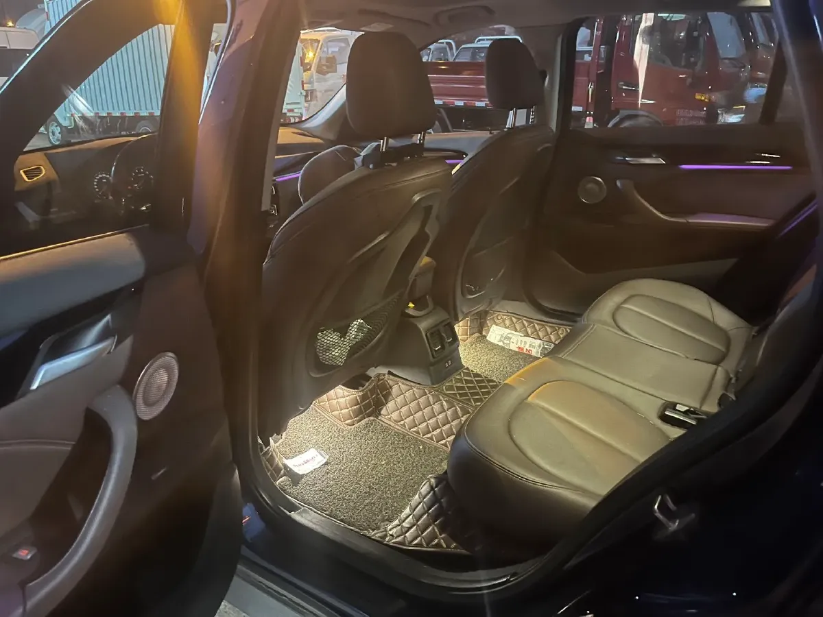 2021 BMW X1 2.0T 192HP L4 7DCT,autocango,china used car exporter,china ev exporter,chinese used car exporter,chinese used ev exporter