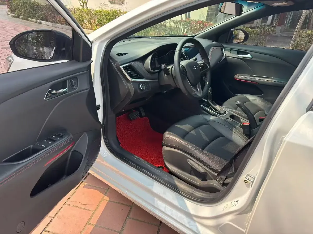 2020 Chevrolet Monza 1.3T 163HP L3 6AT,autocango,china used car exporter,china ev exporter,chinese used car exporter,chinese used ev exporter