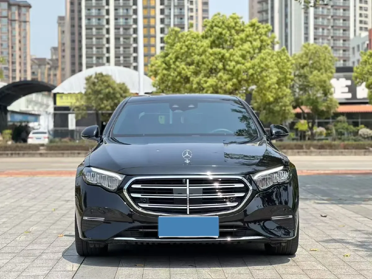 2025 Mercedes-Benz E Class 2.0T 258HP L4 9AT,autocango,china used car exporter,china ev exporter,chinese used car exporter,chinese used ev exporter
