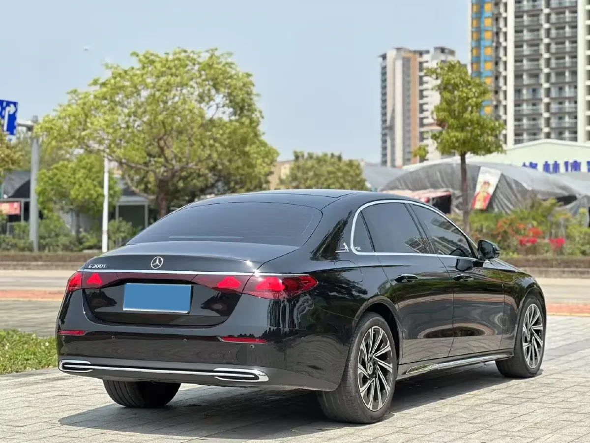 2025 Mercedes-Benz E Class 2.0T 258HP L4 9AT,autocango,china used car exporter,china ev exporter,chinese used car exporter,chinese used ev exporter