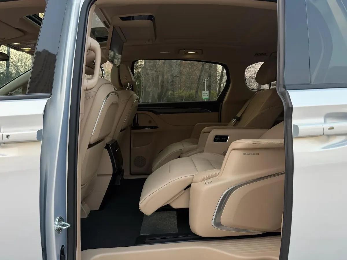 2025 Buick GL8 1.5T 180HP L4 2DHT PHEV,autocango,china used car exporter,china ev exporter,chinese used car exporter,chinese used ev exporter