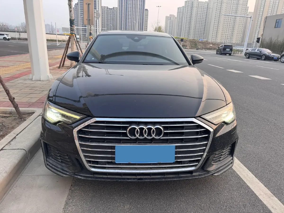 2020 Audi A6L 2.0T 190HP L4 7DCT,autocango,china used car exporter,china ev exporter,chinese used car exporter,chinese used ev exporter