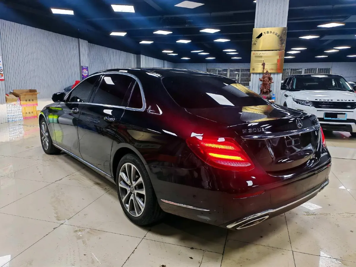 2020 Mercedes-Benz E Class 1.5T 184HP L4 9AT,autocango,china used car exporter,china ev exporter,chinese used car exporter,chinese used ev exporter