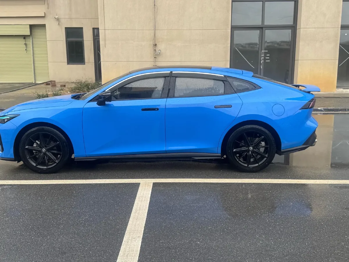 2023 ChangAn UNI-V 1.5T 188HP L4 7DCT,autocango,china used car exporter,china ev exporter,chinese used car exporter,chinese used ev exporter