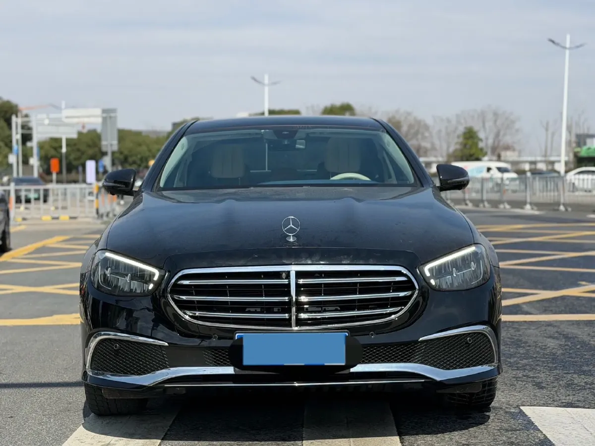 2023 Mercedes-Benz E Class 2.0T 258HP L4 9AT,autocango,china used car exporter,china ev exporter,chinese used car exporter,chinese used ev exporter