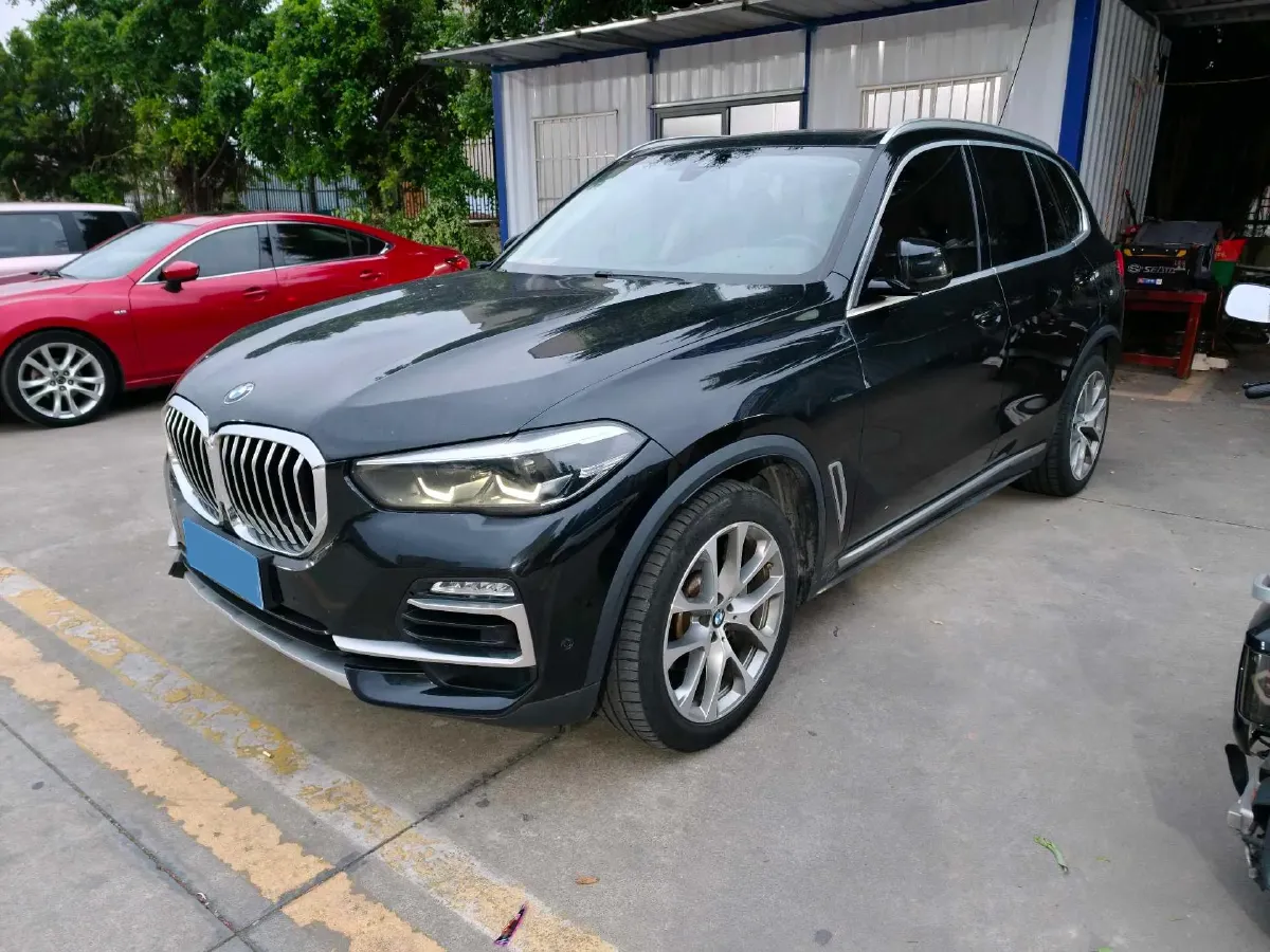 2021 BMW X5 2.0T 265HP L4 8AT,autocango,china used car exporter,china ev exporter,chinese used car exporter,chinese used ev exporter