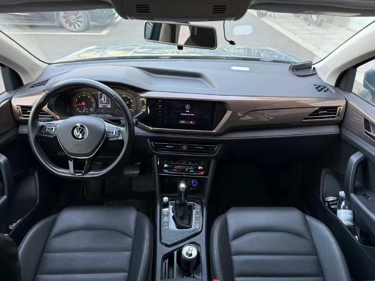 2021 Volkswagen Tharu 1.4T 150HP L4 7DCT,autocango,china used car exporter,china ev exporter,chinese used car exporter,chinese used ev exporter