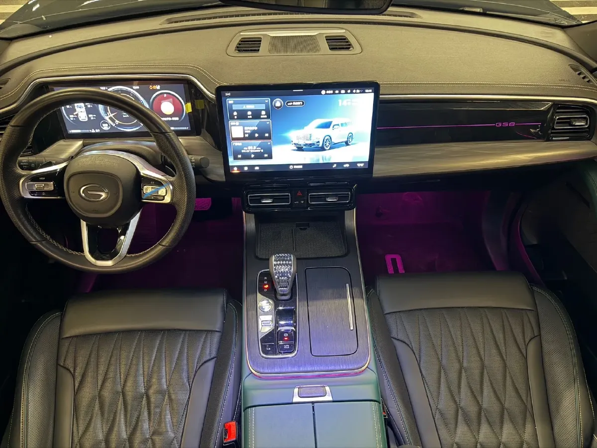 2022 GAC Trumpchi GS8 2.0T 252HP L4 8AT,autocango,china used car exporter,china ev exporter,chinese used car exporter,chinese used ev exporter