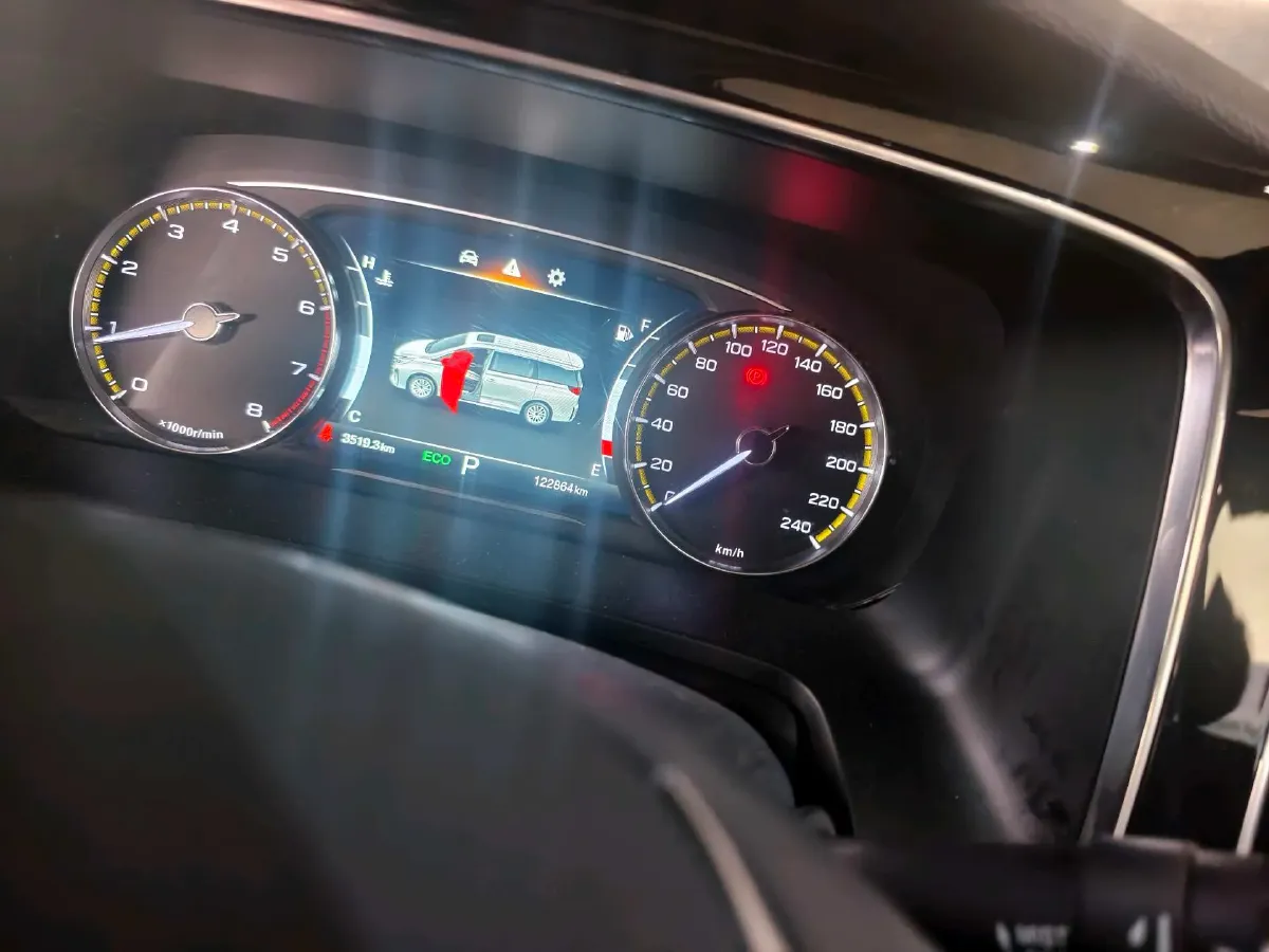 2021 GAC Trumpchi M8 2.0T 252HP L4 8AT,autocango,china used car exporter,china ev exporter,chinese used car exporter,chinese used ev exporter