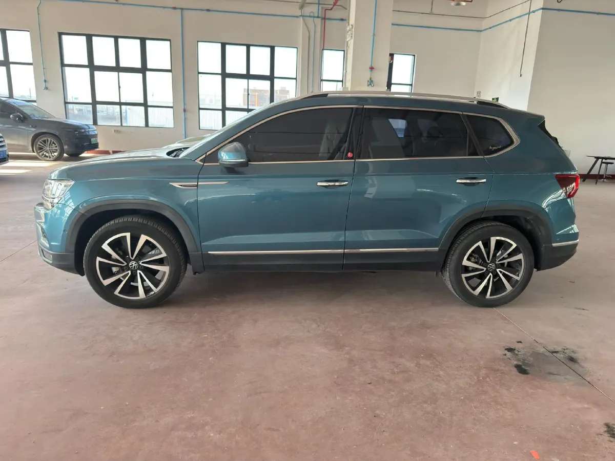 2022 Volkswagen Tharu 2.0T 186HP L4 7DCT,autocango,china used car exporter,china ev exporter,chinese used car exporter,chinese used ev exporter