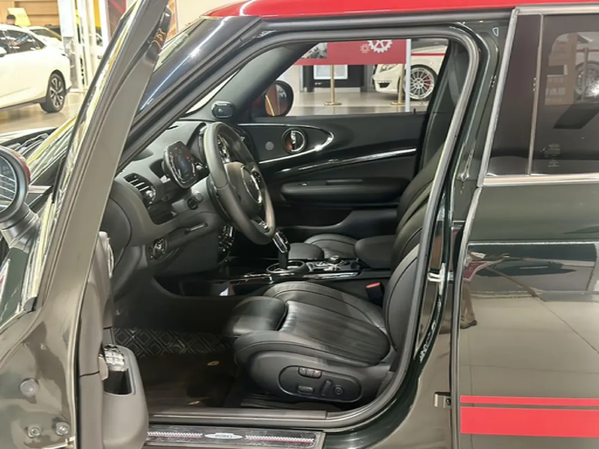 2023 MINI JCW CLUBMAN 2.0T 272HP L4 8AT,autocango,china used car exporter,china ev exporter,chinese used car exporter,chinese used ev exporter