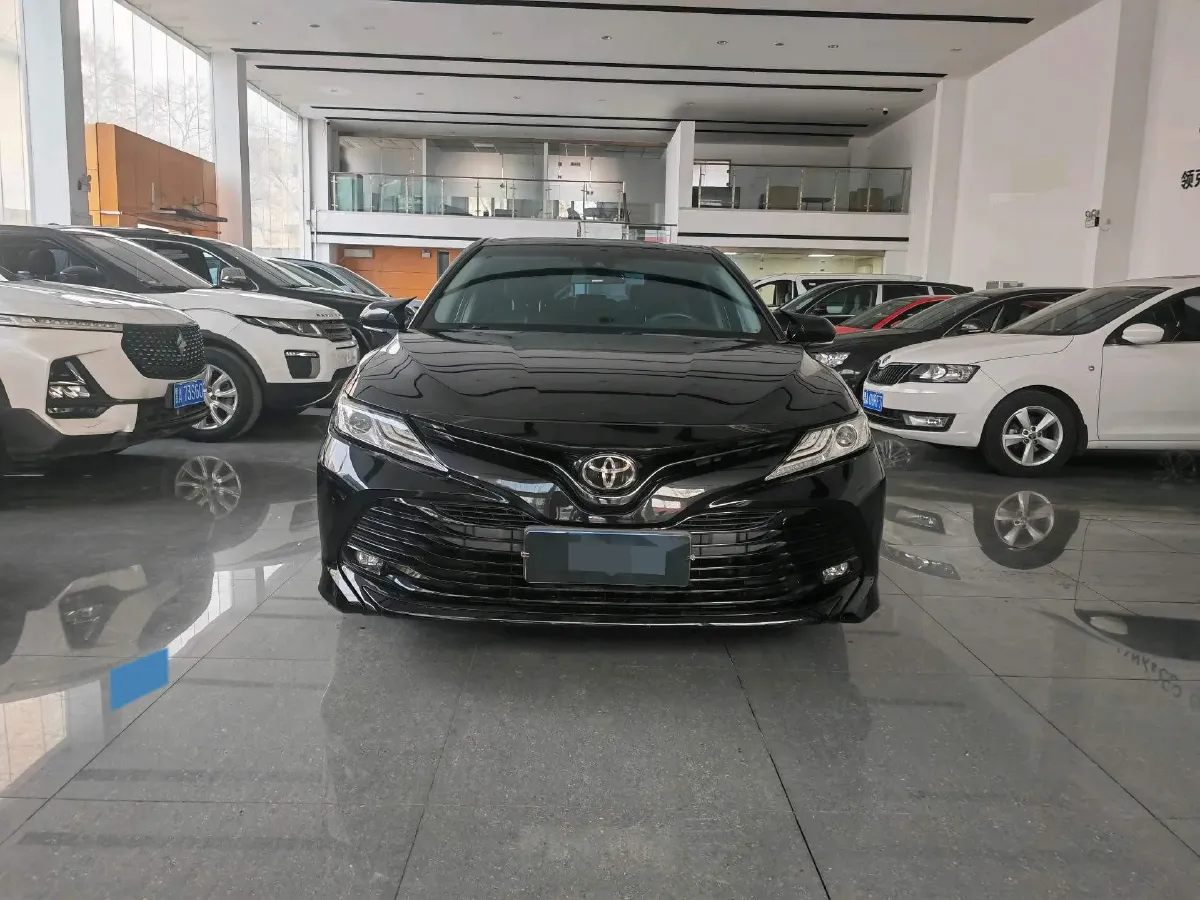 2019 Toyota Camry 2.5L 209HP L4 8AT,autocango,china used car exporter,china ev exporter,chinese used car exporter,chinese used ev exporter