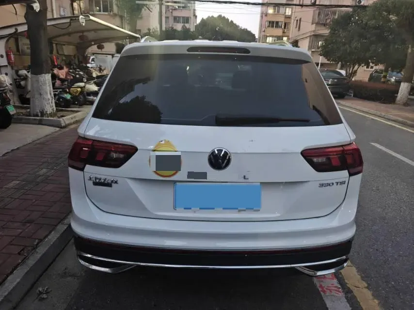 2023 Volkswagen Tiguan L 2.0T 186HP L4 7DCT,autocango,china used car exporter,china ev exporter,chinese used car exporter,chinese used ev exporter
