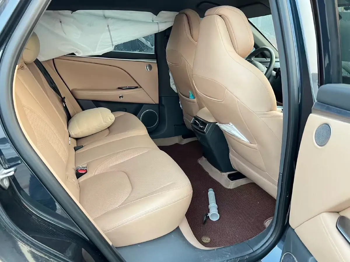 2024 ARCFOX αT5 BEV 65KWH,autocango,china used car exporter,china ev exporter,chinese used car exporter,chinese used ev exporter