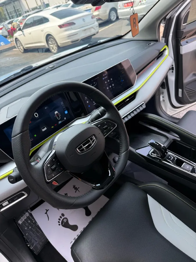 2022 Geely Coolray 1.5T 181HP L4 7DCT,autocango,china used car exporter,china ev exporter,chinese used car exporter,chinese used ev exporter