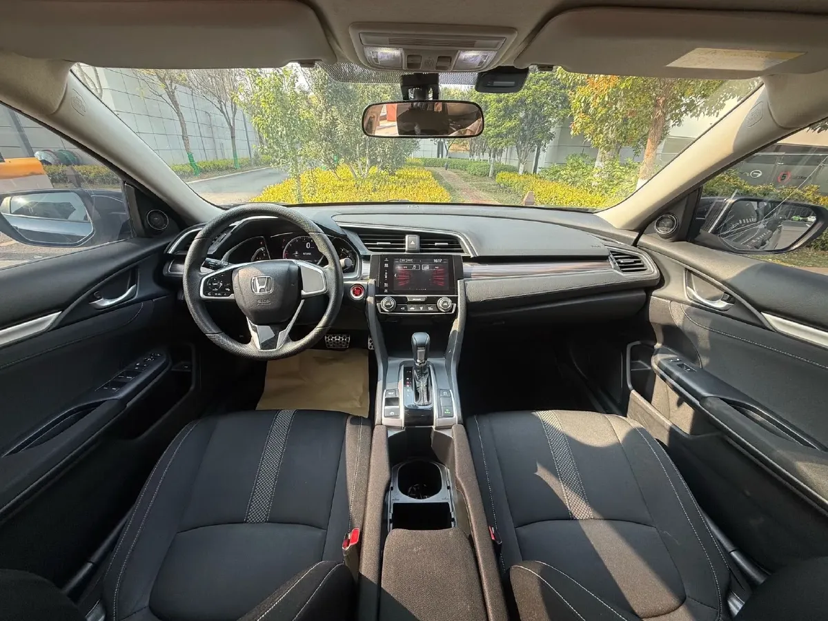 2019 Honda Civic 1.5T 177HP L4 CVT,autocango,china used car exporter,china ev exporter,chinese used car exporter,chinese used ev exporter