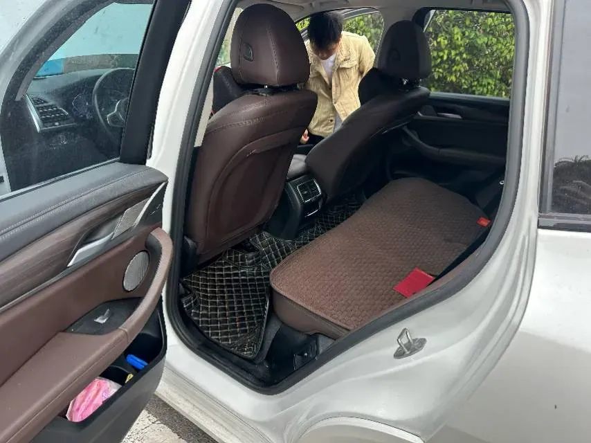 2022 BMW X3 2.0T 252HP L4 8AT,autocango,china used car exporter,china ev exporter,chinese used car exporter,chinese used ev exporter