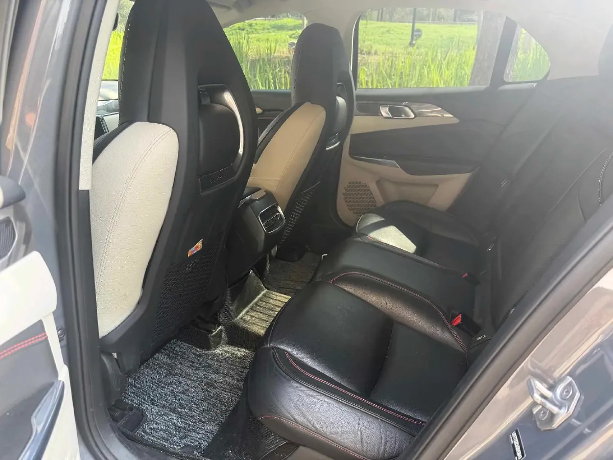 2018 Toyota C-HR 2.0L 171HP L4 CVT,autocango,china used car exporter,china ev exporter,chinese used car exporter,chinese used ev exporter