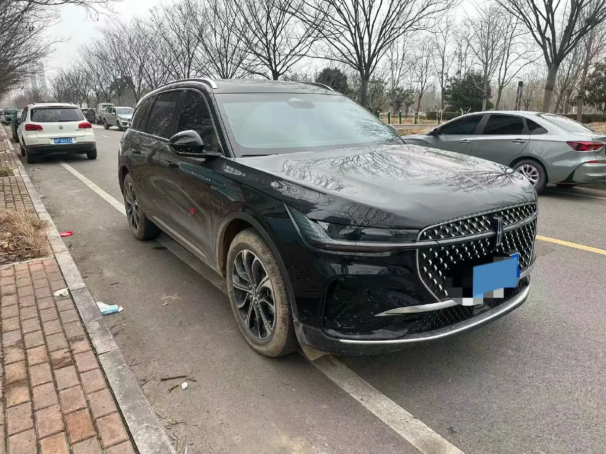 2023 Lincoln Nautilus 2.0T 261HP L4 8AT,autocango,china used car exporter,china ev exporter,chinese used car exporter,chinese used ev exporter