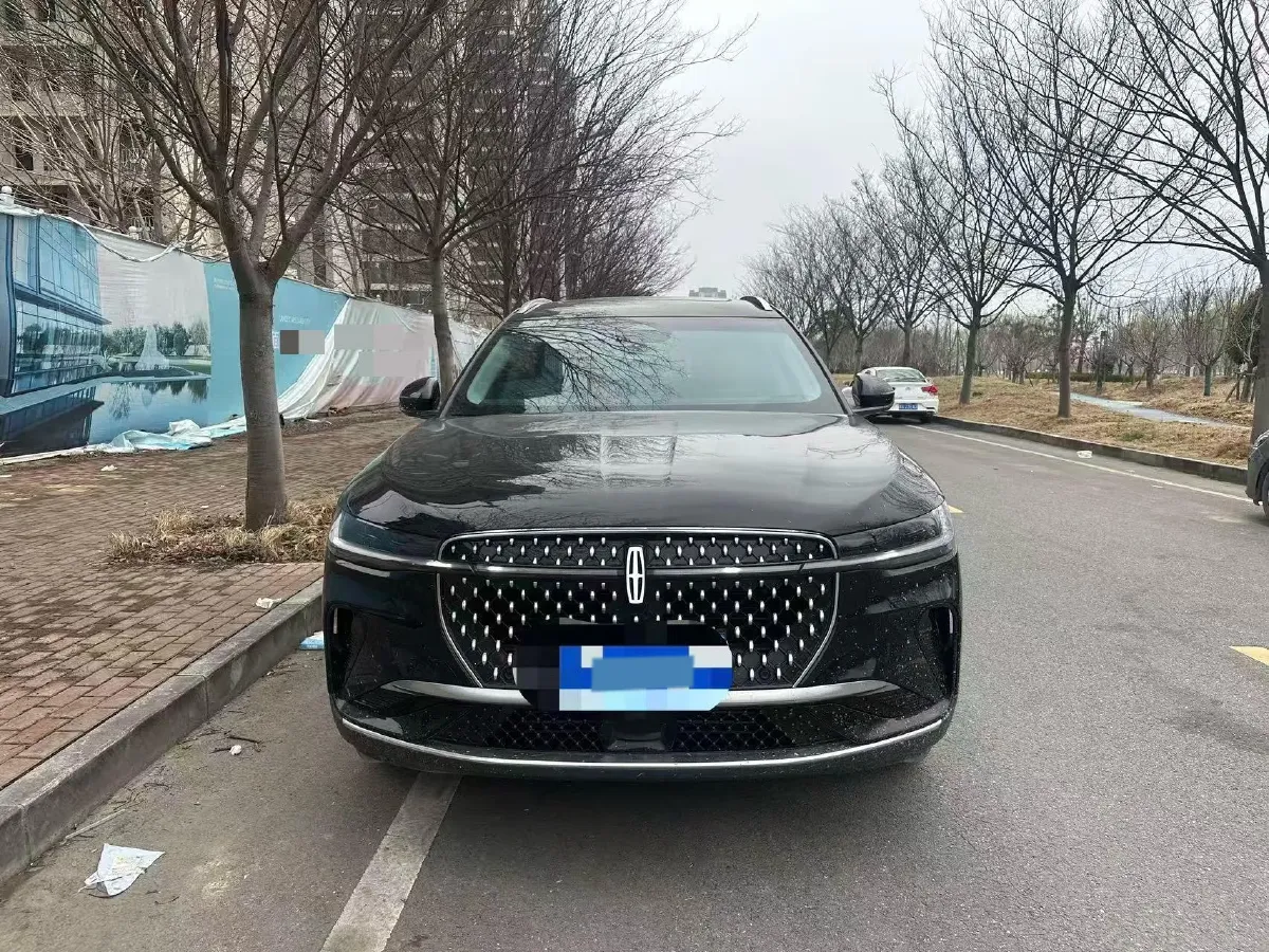 2023 Lincoln Nautilus 2.0T 261HP L4 8AT,autocango,china used car exporter,china ev exporter,chinese used car exporter,chinese used ev exporter