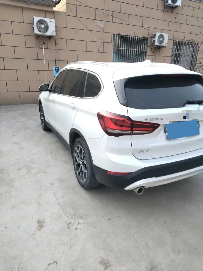 2021 BMW X1 2.0T 192HP L4 7DCT,autocango,china used car exporter,china ev exporter,chinese used car exporter,chinese used ev exporter