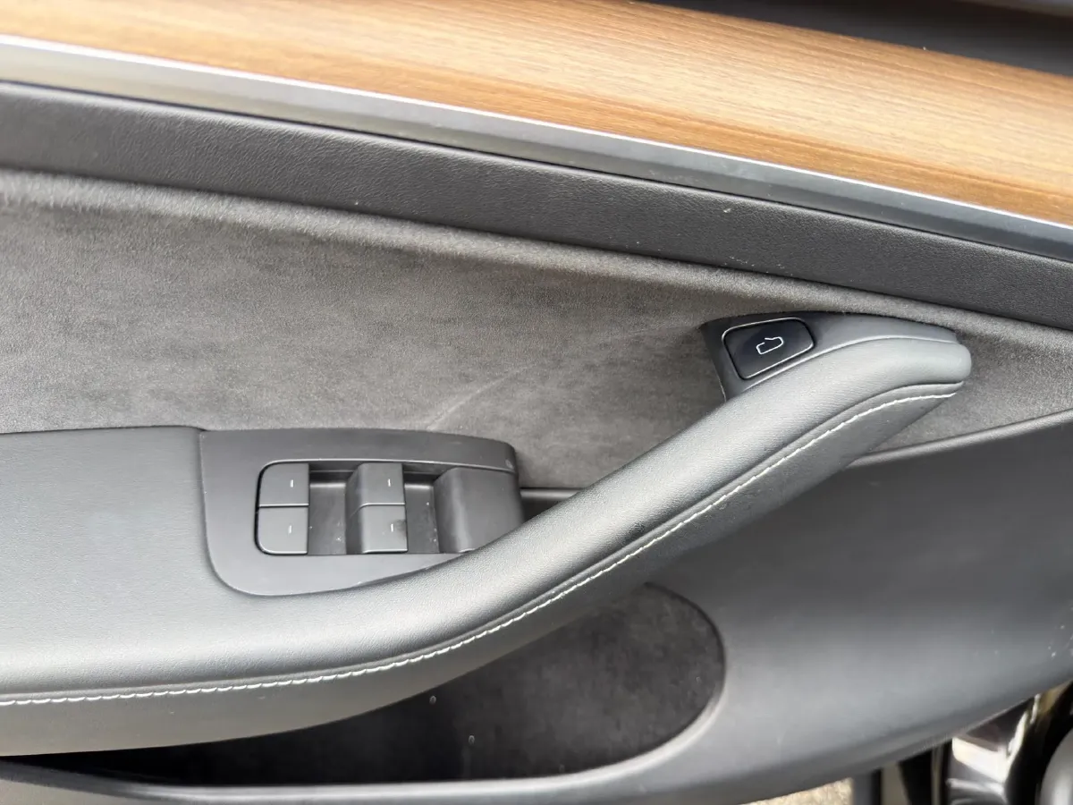 2021 MINI COUNTRYMAN 1.5T 136HP L3 8AT,autocango,china used car exporter,china ev exporter,chinese used car exporter,chinese used ev exporter