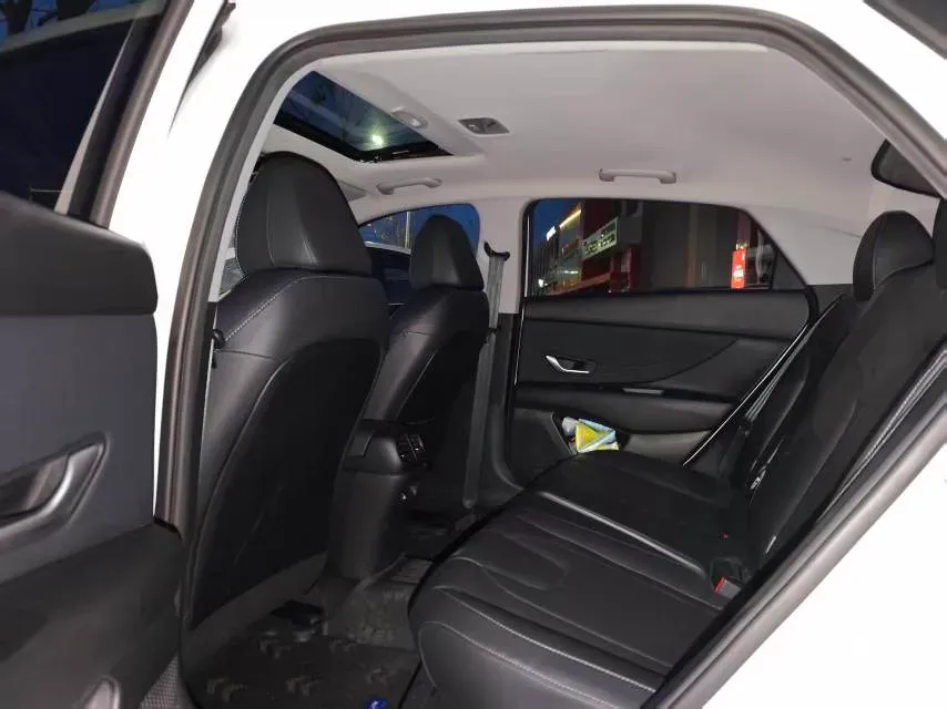 2022 Hyundai Elantra 1.5L 115HP L4 CVT,autocango,china used car exporter,china ev exporter,chinese used car exporter,chinese used ev exporter